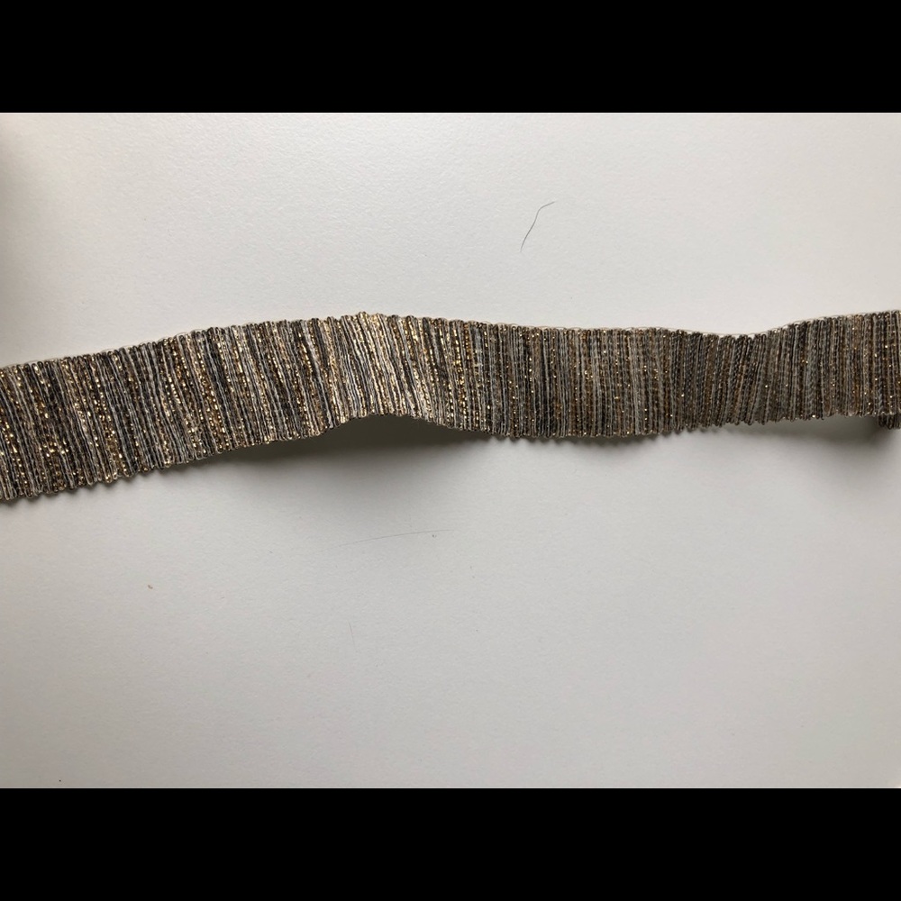 Fun gold choker necklace